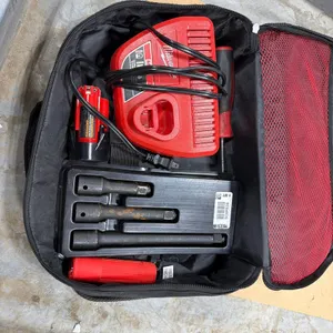 MILWAUKEE M12 CHARGER