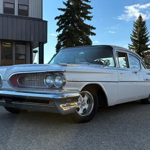 1959 PONTIAC PARISIENNE