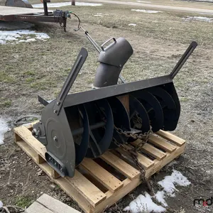 36" Snowblower Attachment w/ Garden Tractor Tire Chains
 UNRESERVED