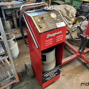 Snap-On ACT2500 Refrigerant Recovery & Recycling Center
 UNRESERVED