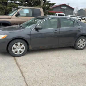 2008 Toyota Camry LE, 4 Door, 4 Cyl, AT, Power Windows/Locks, Runs and Drives, 2 Keys, 325,910KM