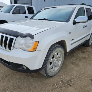 SUV : 2008 Jeep Grand Cherokee 4x4 "North Edition" 3.0L Diesel