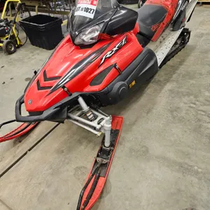 SNOWMOBILE : 2004 Yamaha RX-1 (Not Running)