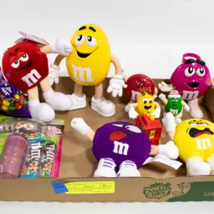 VINTAGE M&M'S COLLECTION FLAT FULL ALL TOGETHER