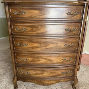 5 Drawer Broyhill Highboy Dresser
