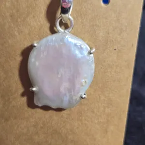 22.5ct Faux Pearl Pendant