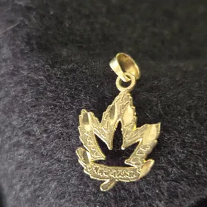 10KT Leaf Pendant