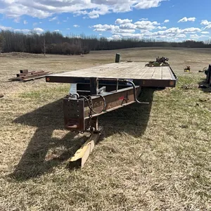 2007 TRAILTECH 29' PINTLE HITCH T/A DUALLY TRAILER - ITEMS ON FLAT DECK IN PICTURES ARE NOT INCLUDED