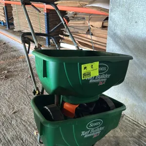 Scotts poly fertilizer spreaders (1-Need work)