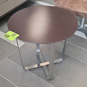 23"x21" Round metal base coffee table