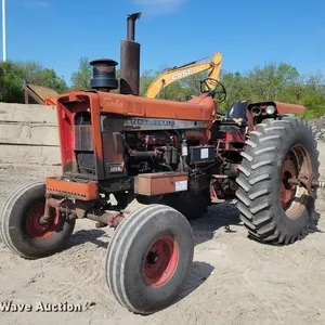 1968 International  1256 tractor