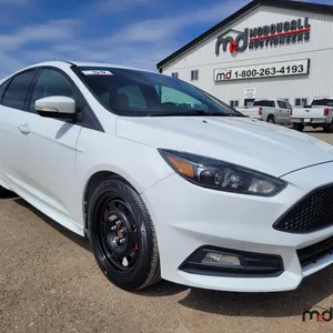 2017 Ford Focus ST Car