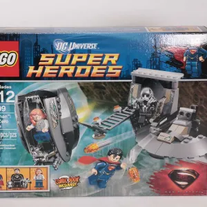 Lego- DC Comics Super Heroes "Superman Black Zero Escape" no 76009, new in factory sealed package