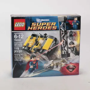 Lego- DC Universe Super Heroes "Superman: Metropolis Showdown" no. 76002, new in factory sealed pack