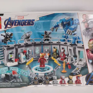 Lego- Marvel Avengers " Iron Man Hall of Armor" no. 76125, new in factory sealed packaging