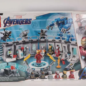Lego- Marvel Avengers " Iron Man Hall of Armor" no. 76125, new in factory sealed packaging