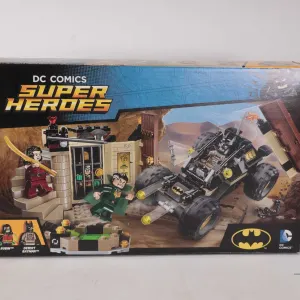 Lego- DC Comics Super Heroes "Batman: Rescue from Ra's al Ghul" no. 76056, new in factory sealed pac