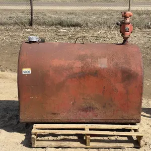 Tidy Tank With Hand Pump