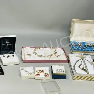 lot of assorted vintage & silver jewelry