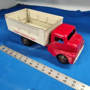 Stricto dump truck