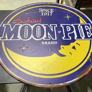 Metal Sign "Moon Pie" 23-1/2"Dia