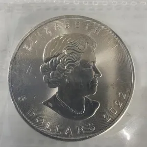 2022 CANADIAN 1 OZ $5  MAPLE LEAF IN FLIP