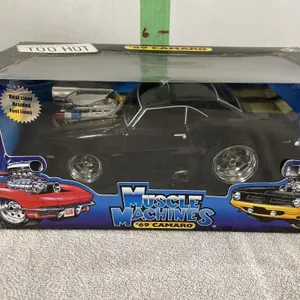 Muscle Machines 69 Camaro  1/18