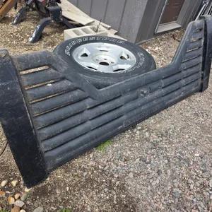 Poly 5th Wheel Tailgate off 2017 Ram 3500 Pickup