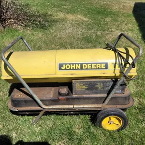 John Deere 110 Heater, Approx Half Full of Fuel, Works Good Per Seller, *Must be Picked up on a Frid