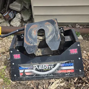 PullRite Super 5th Wheel, 16K Trailer Attachment