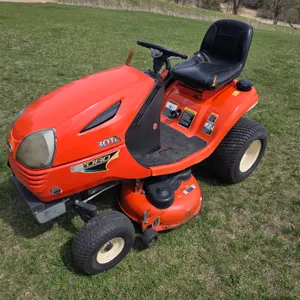 Kubota T2080 Lawn Mower with 42” Deck, 1,414 Hours, Hydrostatic Drive, Cushion Ride, 20hp Kohler Eng