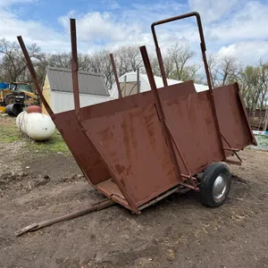 3’x10’ Portable Loading Chute, Bad Tires, Needs Some Tlc