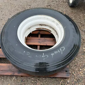 1 Used 11R22.5 Tire