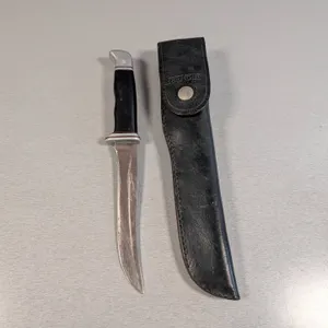 Buck Fixed Blade Knife with Leather Sheath