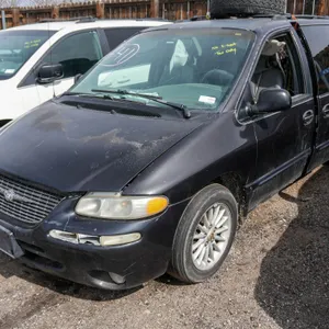 2000  Chrysler  Town & Country LX  FWD