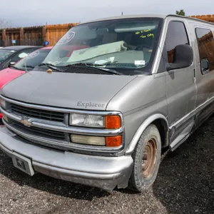 2000  Chevrolet  Express 1500   RWD