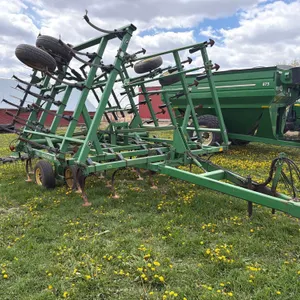 John Deere 980 28ft Field Cultivator