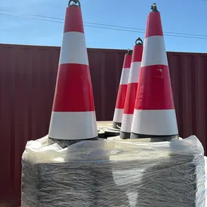 25 Traffic cones
