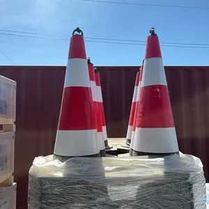 25 Traffic cones