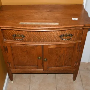 Antique Oak Wash Stand - Measures 33 x 18 x 31