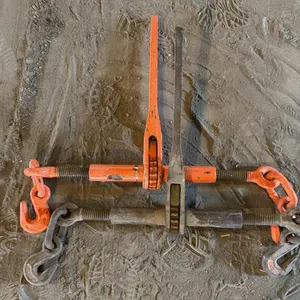Pallet M (2) ratchet chain binders