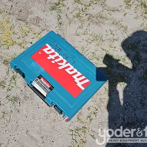 Makita HP2050 