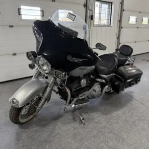 2006 Harley Davidson Road King Classic Motorcycle