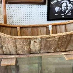 HAND MADE - NATIVE AMERICAN CANOE