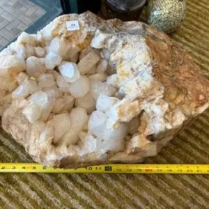 LARGE CRYSTAL CLUSTER D�COR