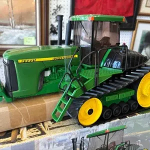 ERTL - JOHN DEERE 9300T TRACTOR