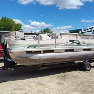 Misty Harbor 1880 pontoon boat with Evinrude 40hp