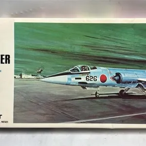 Vintage Hasegawa Starfighter Model Kit Unbuilt