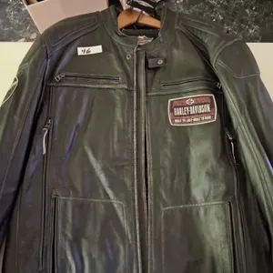 Harley Davidson Leather Jacket (Size xl)