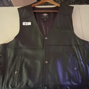 Harley Davidson Leather Vest (Size xl)